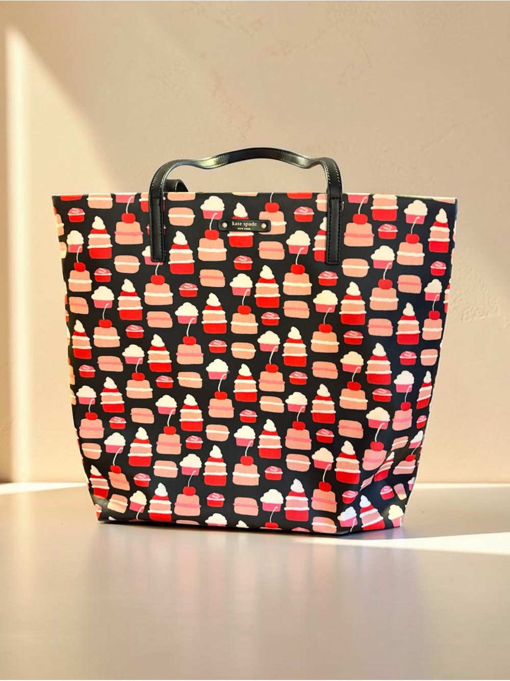 Too Cute!! NWOT Large kate spade Whimsical Cupcake Tote.